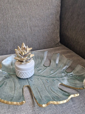 Decorative plate used with gold detail and porcelain box