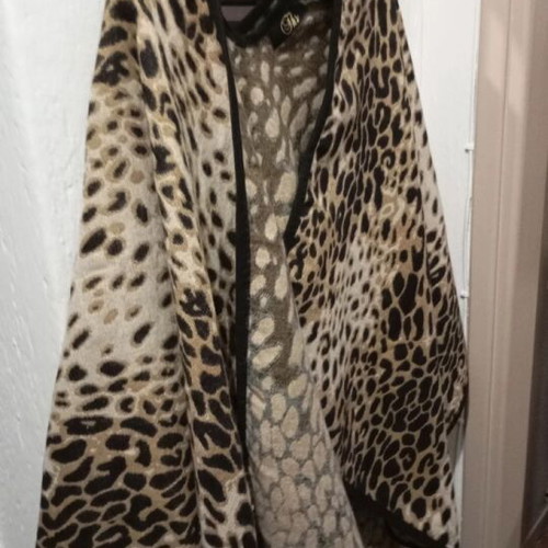 Poncho coat tiger print one size new
