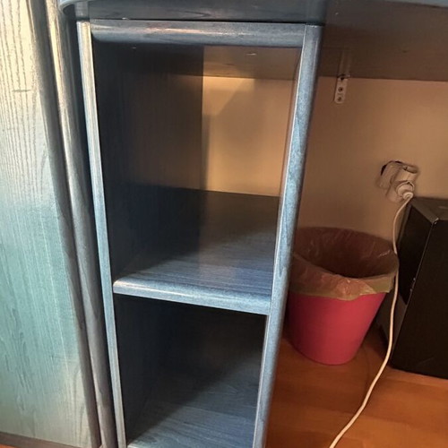 Desk set with wall panel and side shelf, 3 pieces