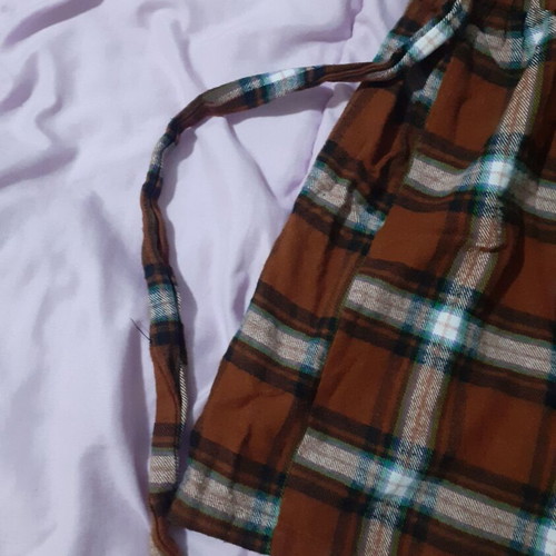 Mini plaid skirt new with belt and buttons, white and brown