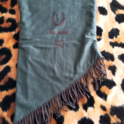 Fred Perry head scarf used