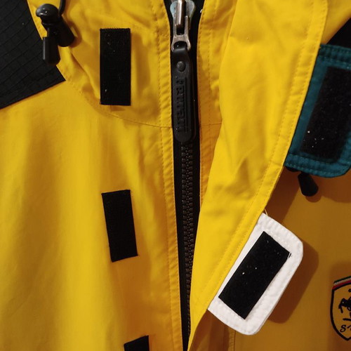 Ferrari Original windbreaker used, size XL, yellow with baby carrier