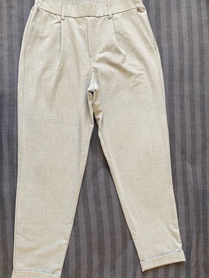 Bershka pants size M used, slim fit, ankle length