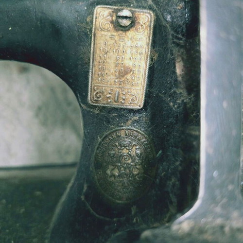 Köhler & Winselmann Maschinenfabrik sewing machine used antique 100 years old