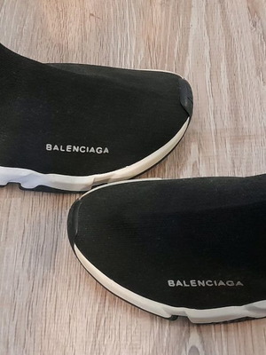 Balenciaga γυναικεία παπούτσια νούμερο 39 σαν καινούργια, μαύρα