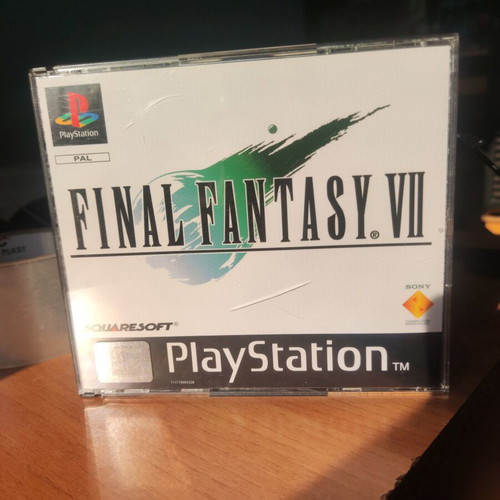Final Fantasy VII PS1 with demo disc like new, English manual