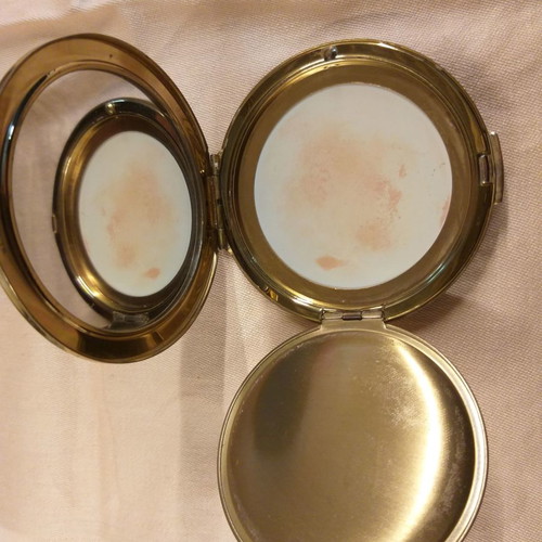 Stratton vintage English powder compact used