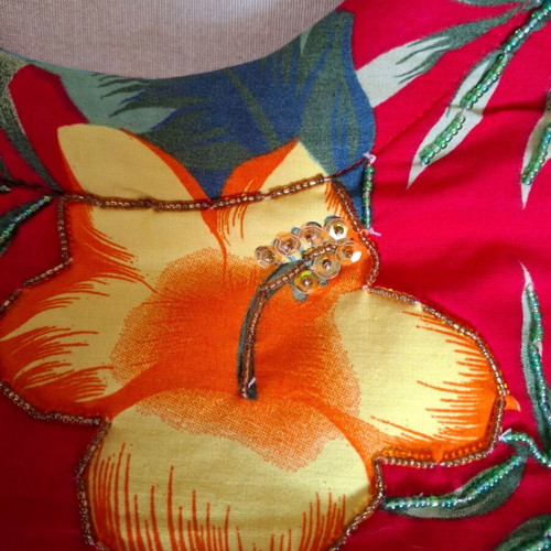 Handbag like new with wooden handle and colorful floral design