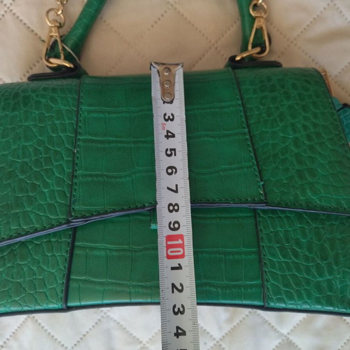 Women's bag new, green, with long removable strap and two inner pockets