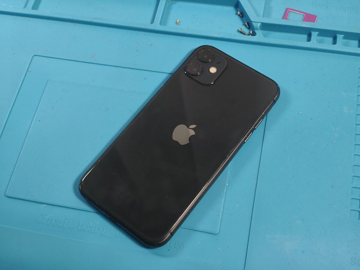 iPhone 11 128GB used, 70% battery… - € 115,00 - Vendora.cy