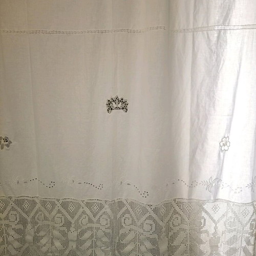 White handmade curtain with wide lace and appliqué embroidery new
