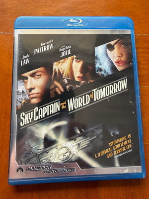 Sky Captain and the World of Tomorrow Blu-ray like new with English subtitles