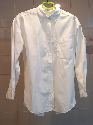 Πουκάμισα λευκά καινούργια, 2 τεμάχια, μέγεθος S, 100% βαμβάκι