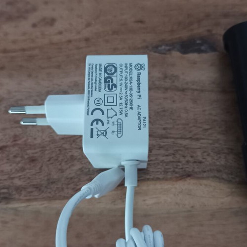Raspberry Pi 3B kit with official charger, micro SD card, case