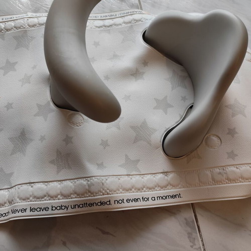 Baby bath seat like new with play mat Mothercare
