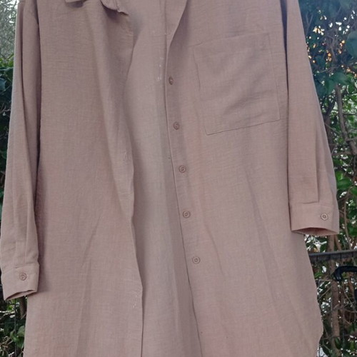 Women's shirt like new, size large