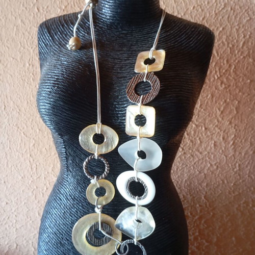 Necklace No6 Shell Style New