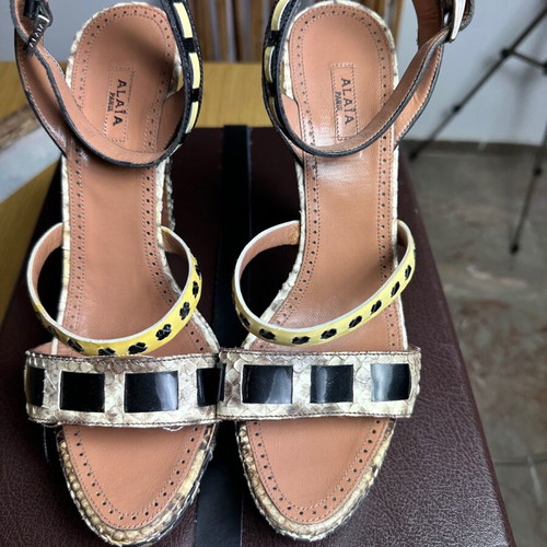 Alaïa sandals used, colorful, size 39
