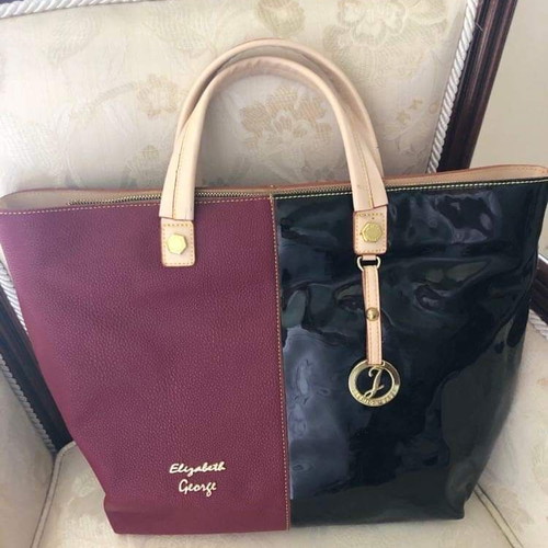 Elizabeth George handbag like new
