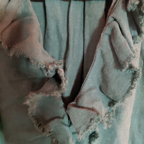 Zara green linen top with ruffles medium, like new