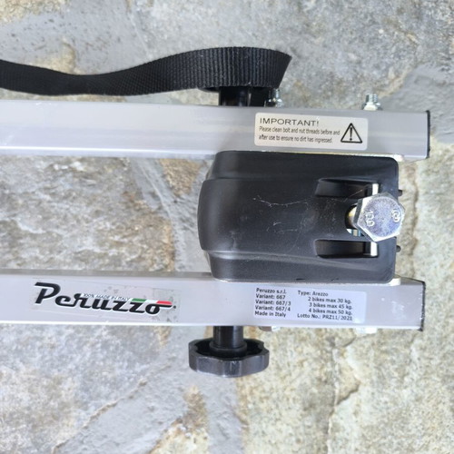 Peruzzo Arezzo 4 bike rack for towbar, like new