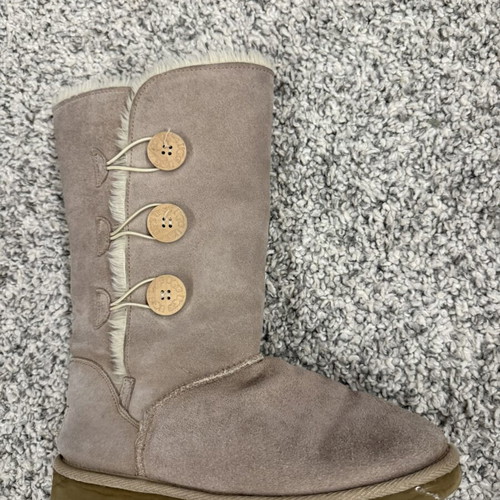 Ugg Australia Classic Tall Bailey Button boots used, size 42, taupe