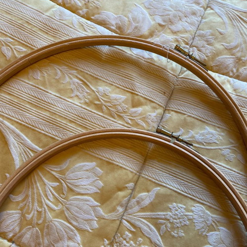 Embroidery hoops used, pack of 2, English beechwood