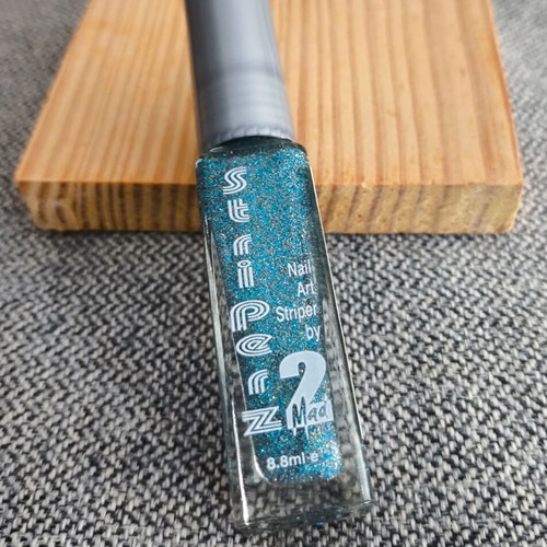 2MAD Nail Art Varnish Blue Sparkle 8 ml new