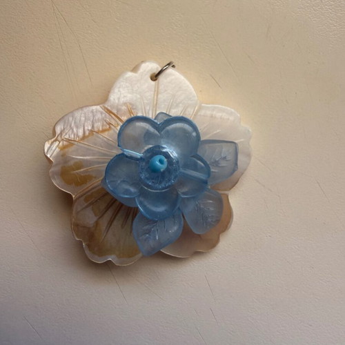 Summer Style Flower Pendant new, white and turquoise