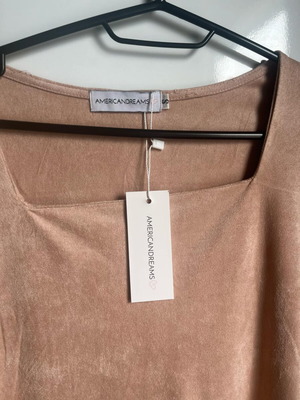 Рокля AMERICANDREAMS нова, размер S