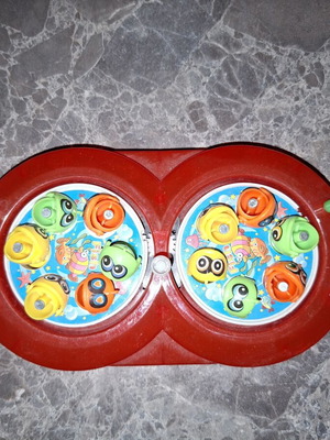 Fishing game set in excellent condition