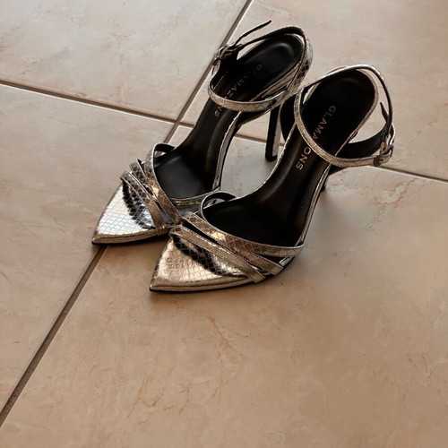 Glamazons silver sandals new, size 36, 10cm heel