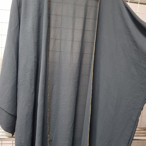 Stylish reversible long cape like new, gray and gold