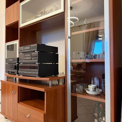 Neoset living room unit used, sturdy construction