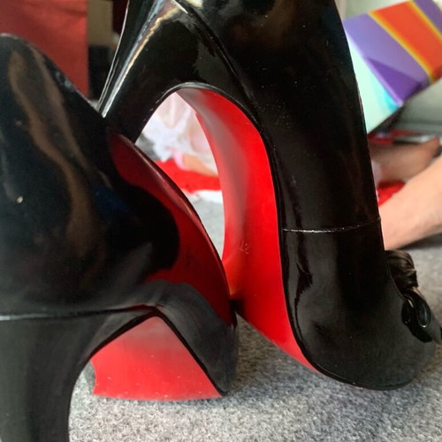 Roberto Venuti Milano patent leather pumps like new with red sole