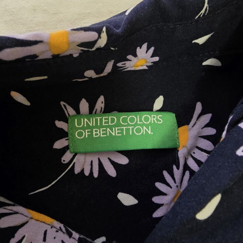 United Colors of Benetton purple floral shirt like new, long sleeve