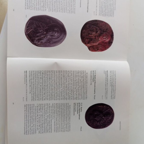 Thesavroi tou Agiou Orous collectible book like new