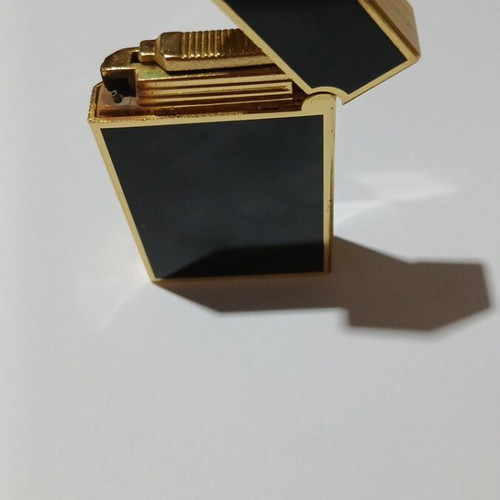 Xiongli XL-10072 metal lighter, vintage Dupont style black and gold