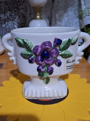 Collector vase by Rosa Ljung like new