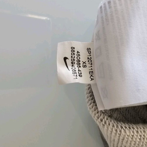 Nike tracksuit xs gray new, length below the knee