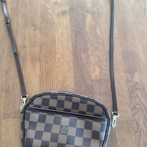 Louis Vuitton damier crossbody bag used, brown