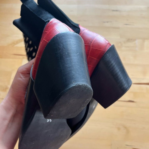 Black leather Vavoulas boots used, size 36