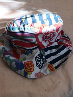 Vintage καπέλο τύπου bucket Polyxeni Design by Kostetsos, σαν καινούργιο, πολύχρωμο