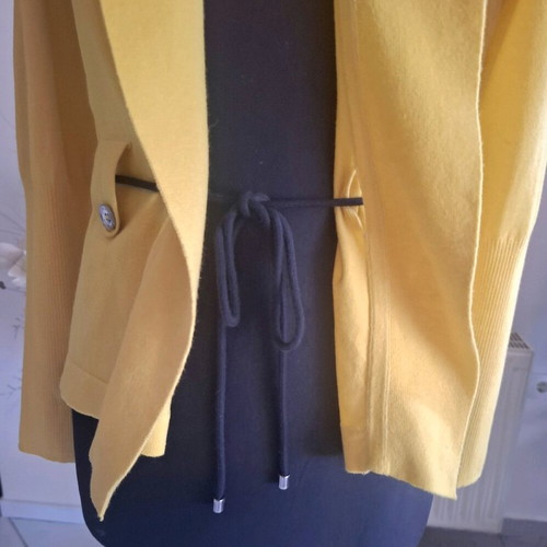 Karen Millen knitted jacket used, yellow with silver buttons