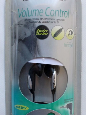 Sony Walkman MDR-E819V stereo headphones with volume control new