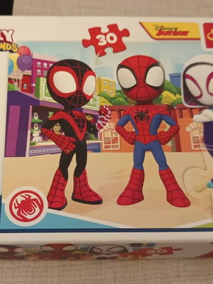 Trefl Spiderman & Friends Puzzle 30 pcs with one missing piece