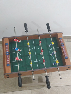 Foosball table game, missing ball