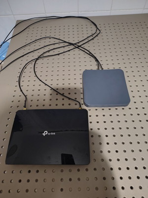 TP Link 4G Router MR600 with Mikrotik MTAO-LTE-5D-SQ external antenna