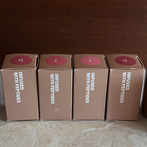 Rhode Pocket Blush new