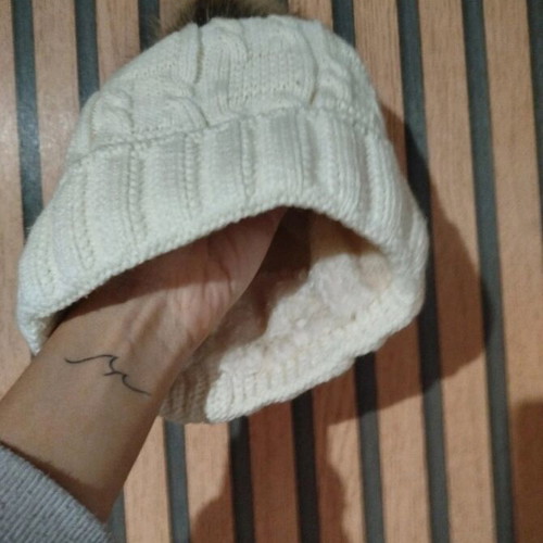 Knitted cream hat and neck set new